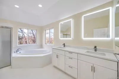 1 Crystal Court, Smithtown, NY 11787 - Photo 34