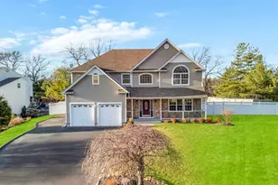 1 Crystal Ct, Smithtown, NY 11787 - Photo 2