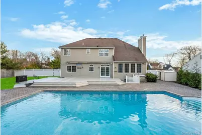 1 Crystal Court, Smithtown, NY 11787 - Photo 8