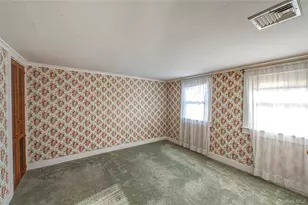 179G Springville Rd, Hampton Bays, NY 11946 - Photo 16