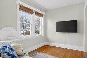 9 Garden Pl, Bay Shore, NY 11706 - Photo 10