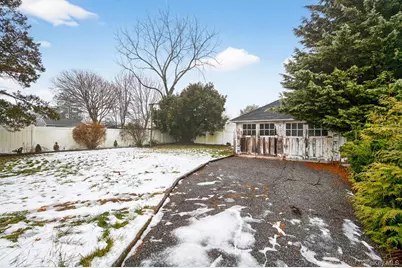 9 Garden Place, Bay Shore, NY 11706 - Photo 24