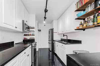 2500 Johnson Avenue #15G, Bronx, NY 10463 - Photo 6