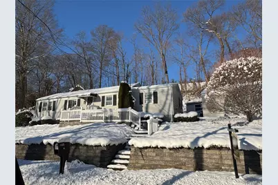 81 Oakside Road, Smithtown, NY 11787 - Photo 4