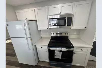 81 Oakside Road, Smithtown, NY 11787 - Photo 8