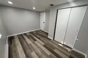 81 Oakside Rd, Smithtown, NY 11787 - Photo 18