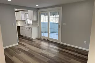 81 Oakside Rd, Smithtown, NY 11787 - Photo 10