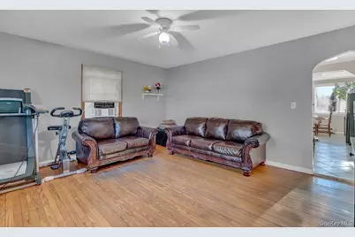 10 Eastport Manor Road, Eastport, NY 11941 - Photo 6