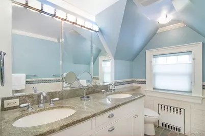 4 Sussex Avenue, Bronxville, NY 10708 - Photo 22