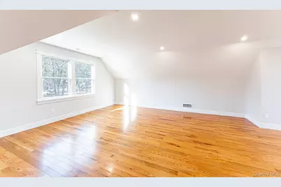 8 Overlook Court, Cortlandt Manor, NY 10567 - Photo 32