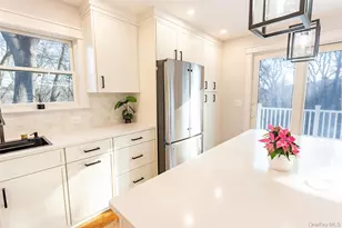 8 Overlook Ct, Cortlandt Manor, NY 10567 - Photo 34