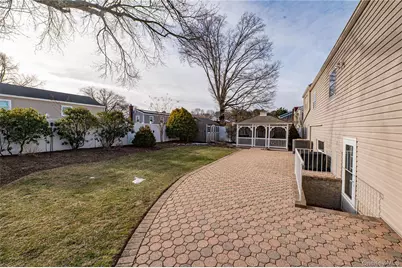 12 Ida Lane, North Babylon, NY 11703 - Photo 24