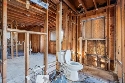 53 Hounslow Road, Shirley, NY 11967 - Photo 10