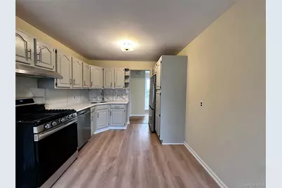 25 Acacia #2, New Rochelle, NY 10805 - Photo 2