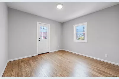 125 Boden Avenue, Valley Stream, NY 11580 - Photo 34