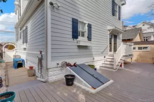 106 Freeport Ave, Point Lookout, NY 11569 - Photo 8