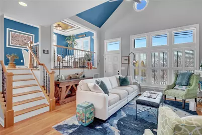 106 Freeport Avenue, Point Lookout, NY 11569 - Photo 12