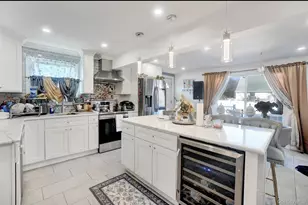 91 Cedar Rd, Amityville, NY 11701 - Photo 4