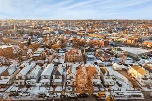 94-56 199th St, Hollis, NY 11423 - Photo 18