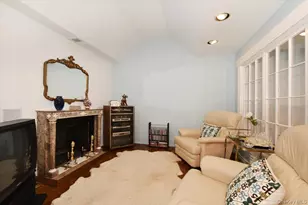 10 Southgate Cir, Massapequa Park, NY 11762 - Photo 24