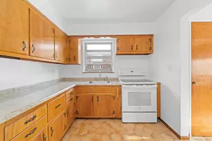 243-19 129th Ave, Rosedale, NY 11422 - Photo 10