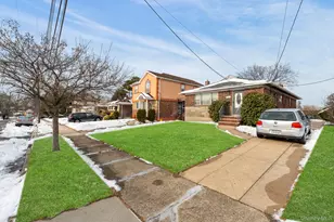 243-19 129th Ave, Rosedale, NY 11422 - Photo 16