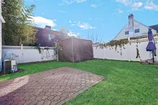 34-32 205th St, Bayside, NY 11361 - Photo 14