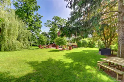 205 Hempstead Avenue, Malverne, NY 11565 - Photo 8