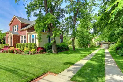 205 Hempstead Avenue, Malverne, NY 11565 - Photo 4