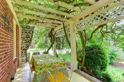 205 Hempstead Avenue, Malverne, NY 11565 - Photo 46