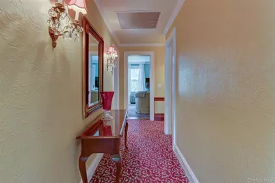 205 Hempstead Avenue, Malverne, NY 11565 - Photo 36