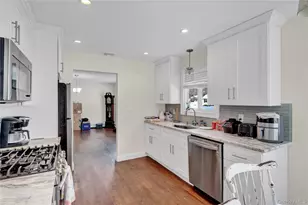 4 Halliday Rd, Coram, NY 11727 - Photo 8