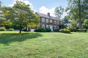 42 Summit Ave, Bronxville, NY 10708 - Photo 2