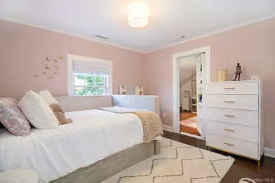 42 Summit Avenue, Bronxville, NY 10708 - Photo 20