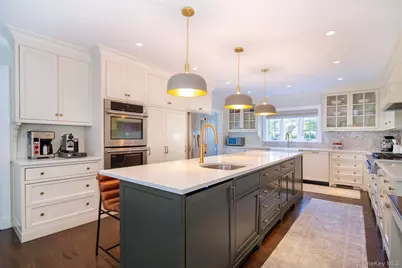 42 Summit Avenue, Bronxville, NY 10708 - Photo 6