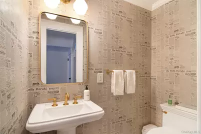 42 Summit Avenue, Bronxville, NY 10708 - Photo 14