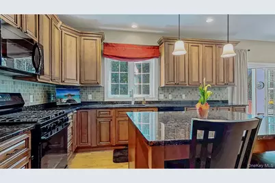 28 Madison Court, Middletown, NY 12589 - Photo 12