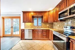 1026 Barbara Ct, North Bellmore, NY 11710 - Photo 8