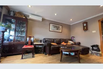 6126 160th Street, Fresh Meadows, NY 11365 - Photo 6