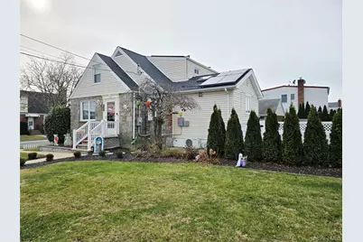 177 Sheridan Boulevard, Mineola, NY 11501 - Photo 1