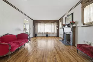 360 Raymond St, Rockville Centre, NY 11570 - Photo 8