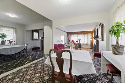 360 Raymond Street, Rockville Centre, NY 11570 - Photo 12