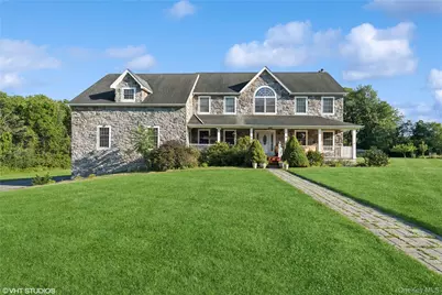 10 Willys Court, Rock Tavern, NY 12575 - Photo 2