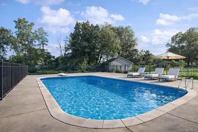 10 Willys Court, Rock Tavern, NY 12575 - Photo 6
