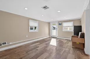 306 Bayville Ave, Bayville, NY 11709 - Photo 34