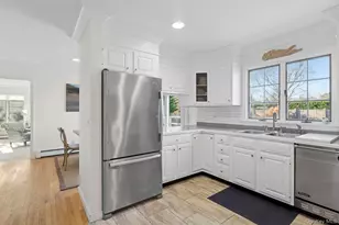 87 Gould St, East Hampton, NY 11937 - Photo 8