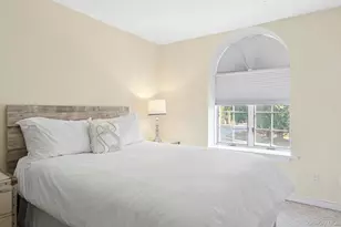 87 Gould St, East Hampton, NY 11937 - Photo 18