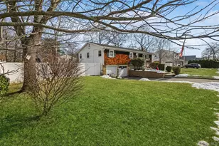 49 Admiral St, Port Jefferson Station, NY 11776 - Photo 2