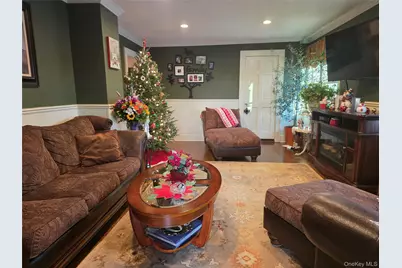 1405 Ohio Avenue, Bay Shore, NY 11706 - Photo 10