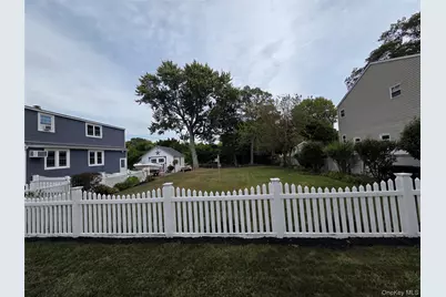 1405 Ohio Avenue, Bay Shore, NY 11706 - Photo 4